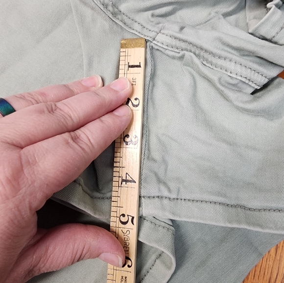 Morgan & Walker Olive Green Denim Shorts Plus Size 28 - Picture 5 of 7